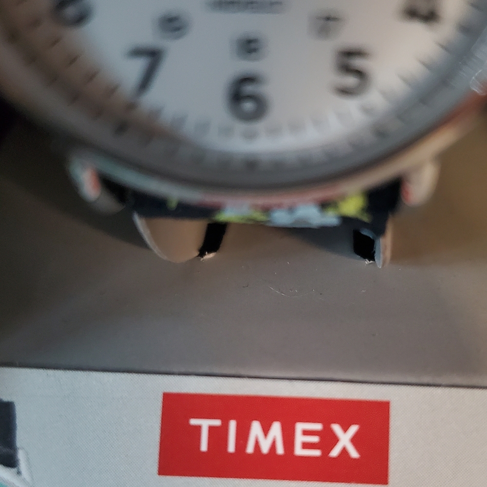 Timex® Weekender Fabric Strap Watch -Floral- T2P370JT, NEW IN BOX!! - Picture 7 of 10
